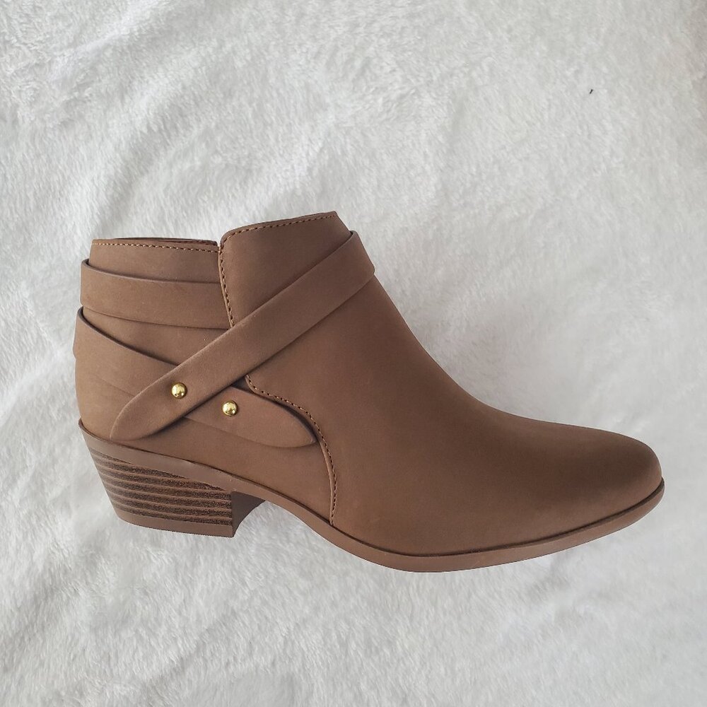 New Soda bootie size 7